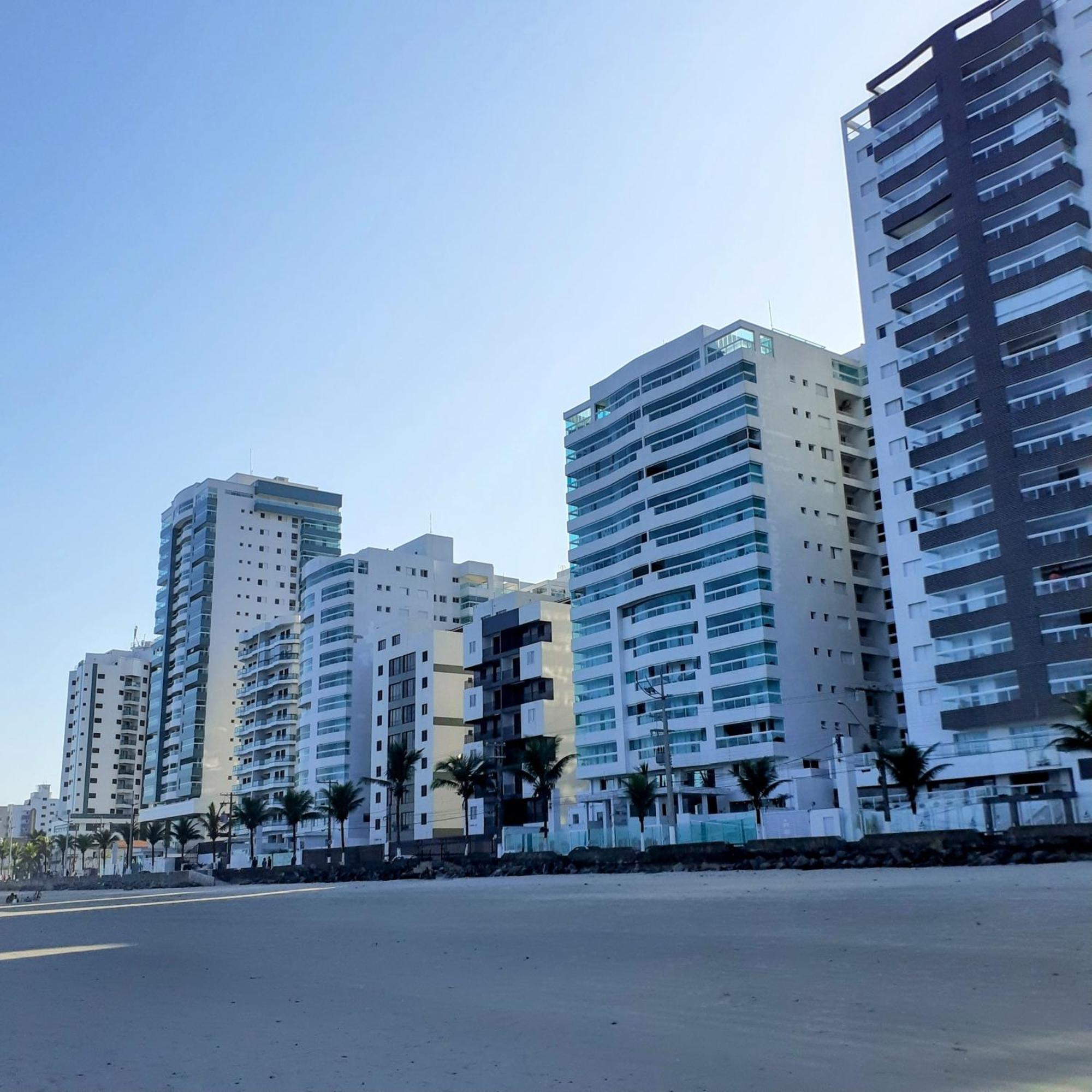 Beachfront Standard Apartment in Central Location Mongagua Exterior photo